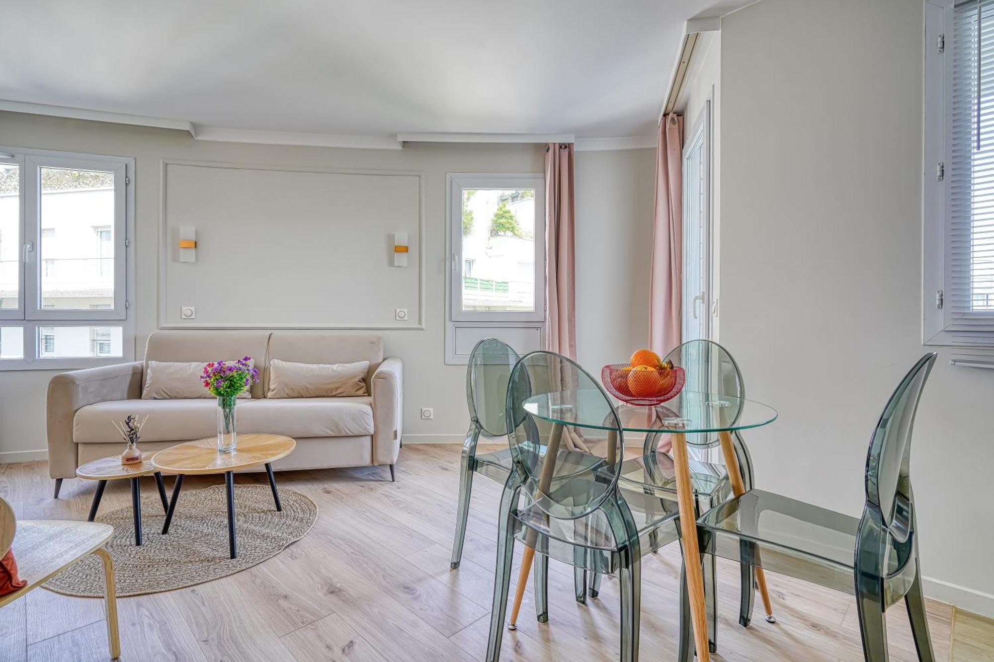 Apartment Elegant Paris La Defense *